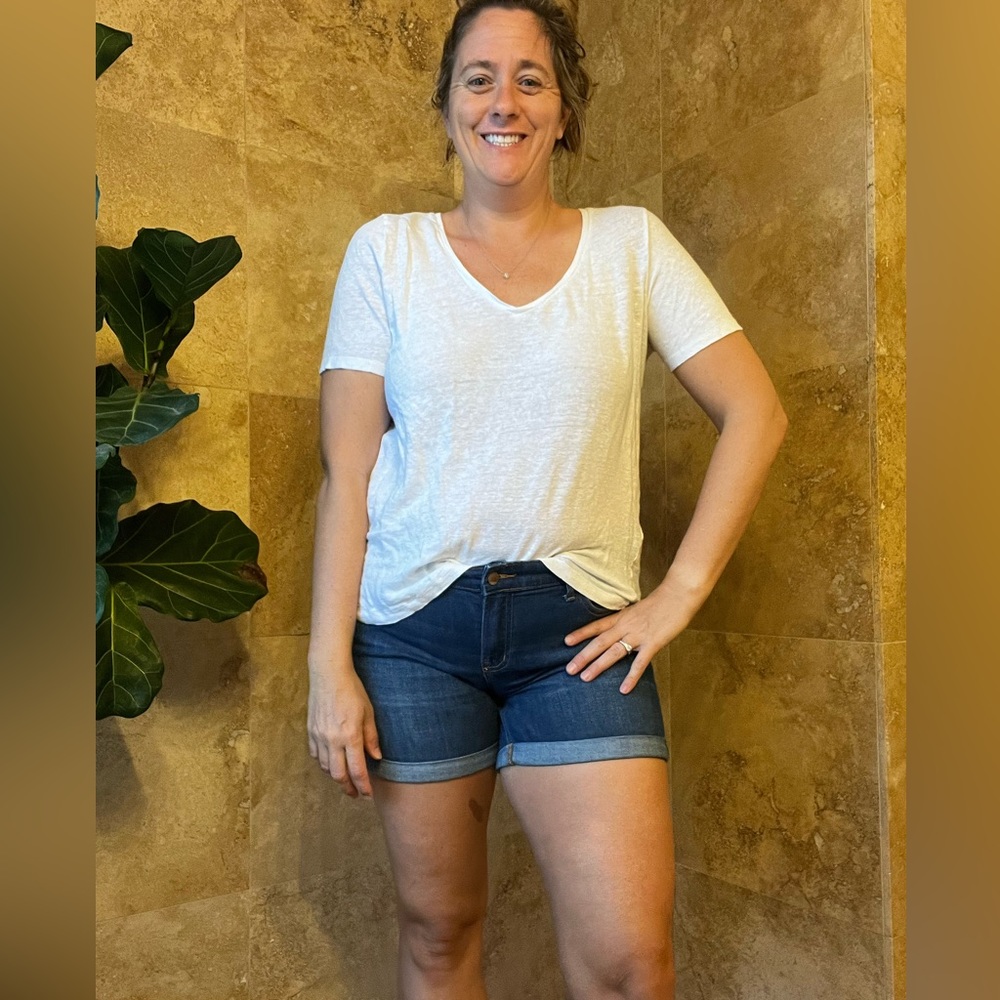 Gap rolled jean shorts